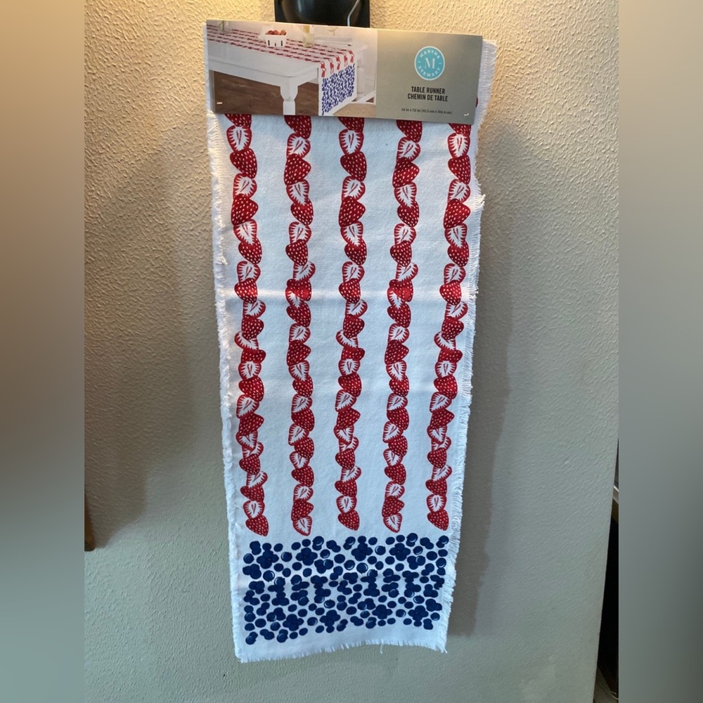 Martha Stewart Berry Table Runner- Strawberries & Blueberries - LAST ONE